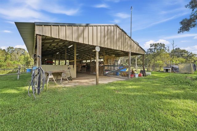 428 County Road 410, Dayton, TX 77535