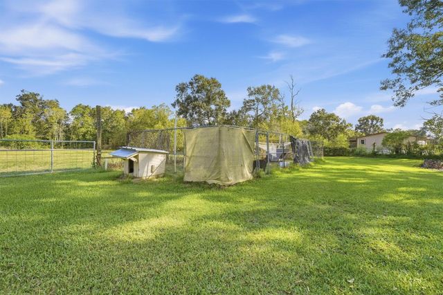 428 County Road 410, Dayton, TX 77535