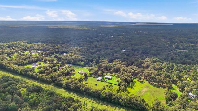 428 County Road 410, Dayton, TX 77535