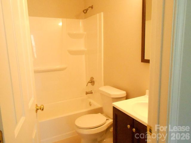 5325 Harris Cove Drive, Charlotte, NC 28269