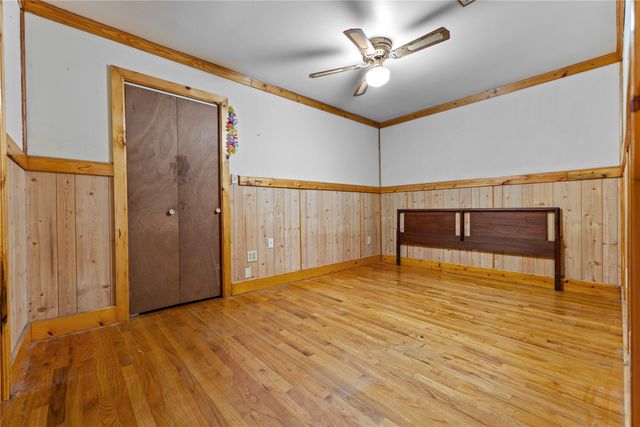 524 S Preston Street, Wolfe City, TX 75496