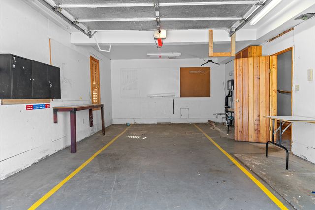 524 S Preston Street, Wolfe City, TX 75496