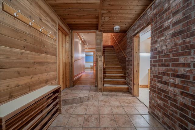 524 S Preston Street, Wolfe City, TX 75496