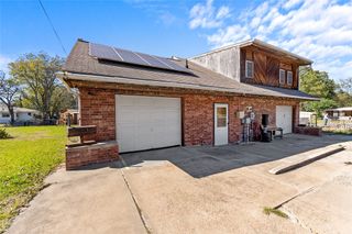 524 S Preston Street, Wolfe City, TX 75496
