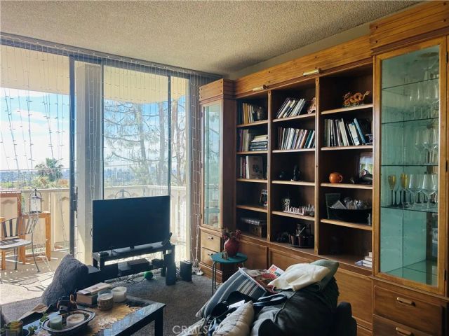 4455 Los Feliz Blvd 605, Los Angeles, CA 90027