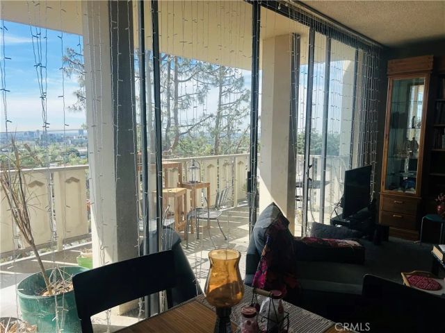 4455 Los Feliz Blvd 605, Los Angeles, CA 90027