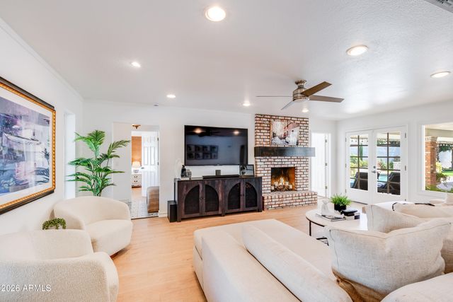 4833 N 38TH Street, Phoenix, AZ 85018