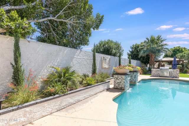 4833 N 38TH Street, Phoenix, AZ 85018