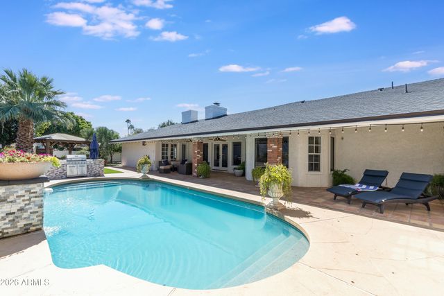 4833 N 38TH Street, Phoenix, AZ 85018