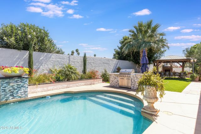 4833 N 38TH Street, Phoenix, AZ 85018