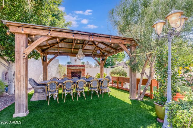 4833 N 38TH Street, Phoenix, AZ 85018