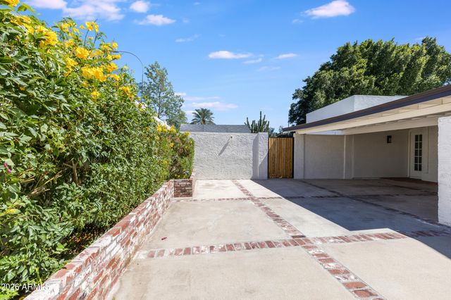 4833 N 38TH Street, Phoenix, AZ 85018