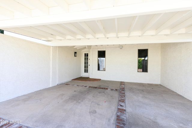 4833 N 38TH Street, Phoenix, AZ 85018