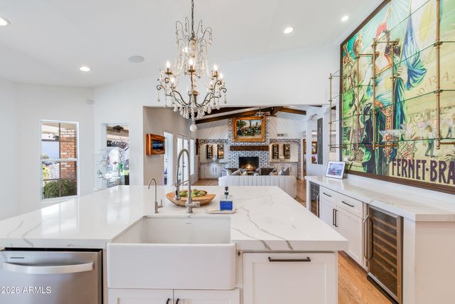 4833 N 38TH Street, Phoenix, AZ 85018