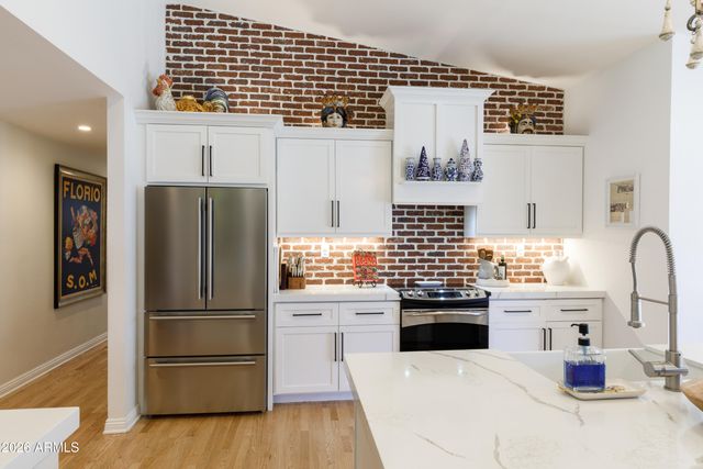 4833 N 38TH Street, Phoenix, AZ 85018