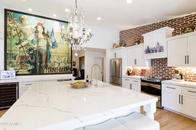 4833 N 38TH Street, Phoenix, AZ 85018