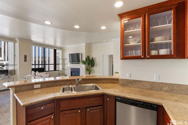 450 N Arlington 1403, Reno, NV 89503