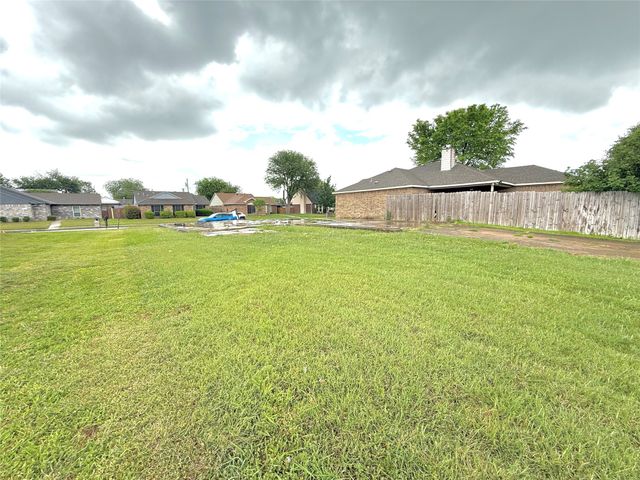4517 Horizon Drive, Rowlett, TX 75088