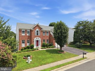 14090 EAGLE CHASE CIR, Chantilly, VA 20151