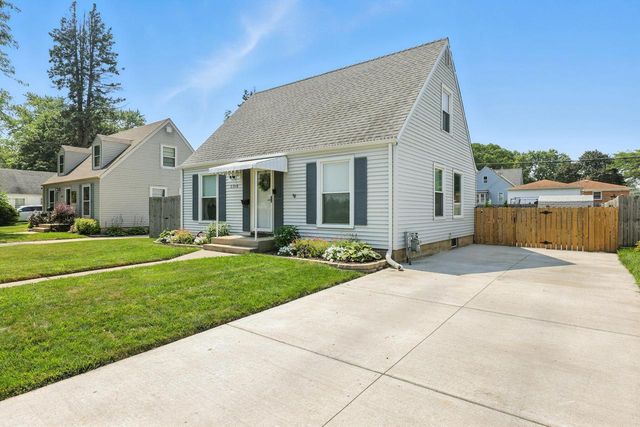 2318 Cleveland AVENUE, Racine, WI 53405