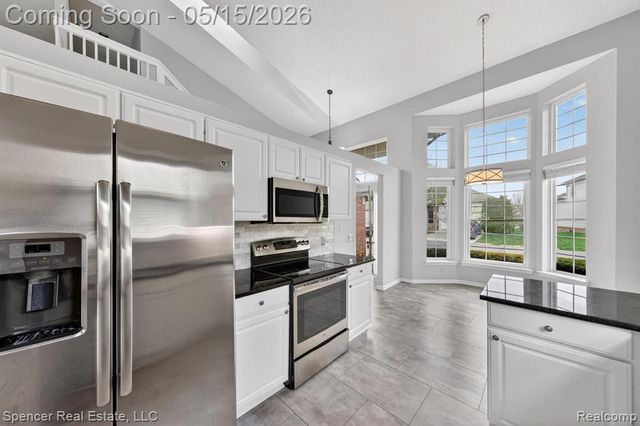 3141 Bridlewood Drive, Rochester, MI 48306