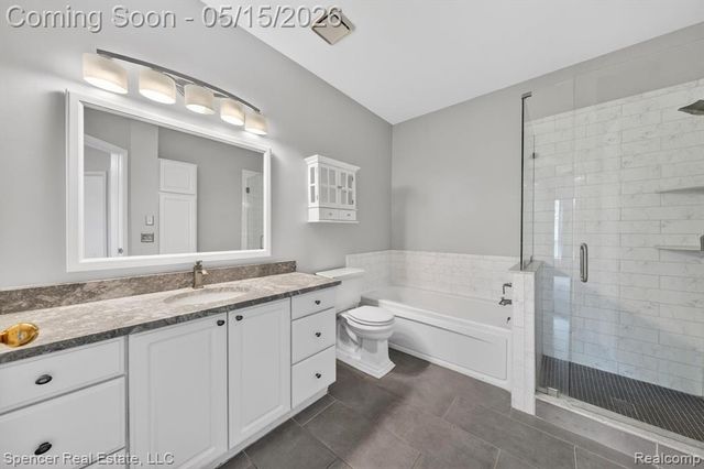 3141 Bridlewood Drive, Rochester, MI 48306