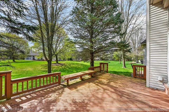 3141 Bridlewood Drive, Rochester, MI 48306