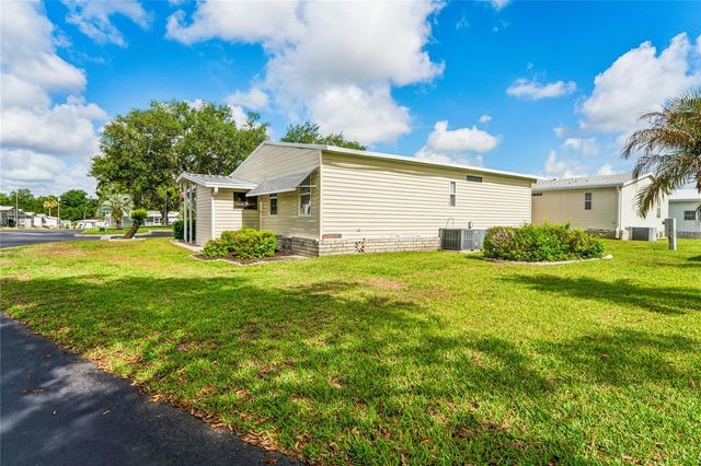 7136 VALOR STREET 325, Zephyrhills, FL 33541