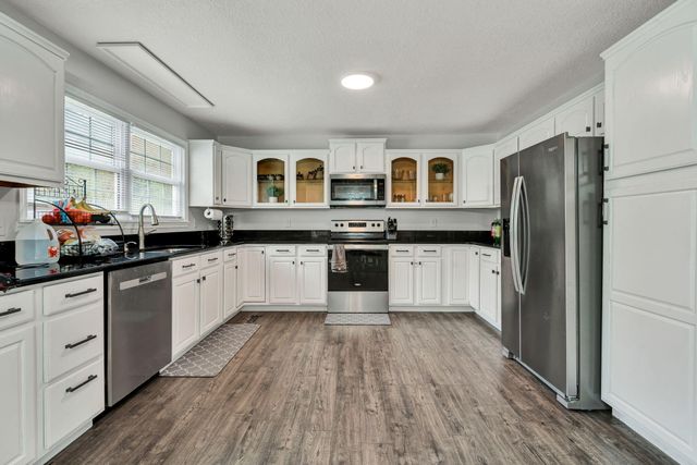 137 County Road 244, Athens, TN 37303