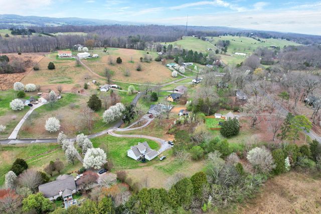 137 County Road 244, Athens, TN 37303