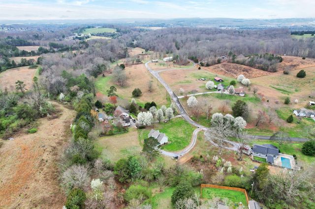 137 County Road 244, Athens, TN 37303