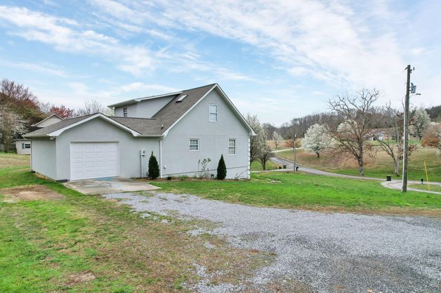 137 County Road 244, Athens, TN 37303