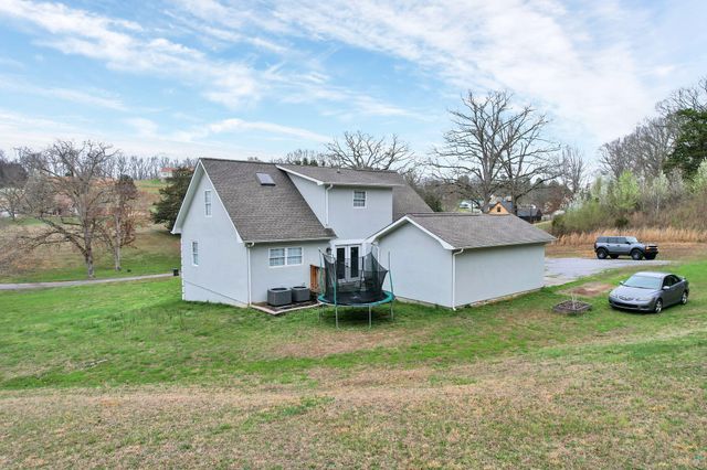 137 County Road 244, Athens, TN 37303