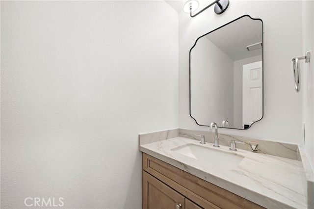 377 Roycroft Avenue, Long Beach, CA 90814