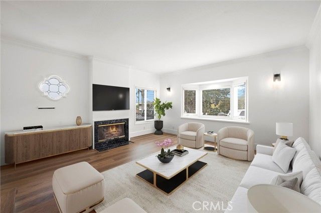 377 Roycroft Avenue, Long Beach, CA 90814