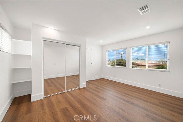 377 Roycroft Avenue, Long Beach, CA 90814