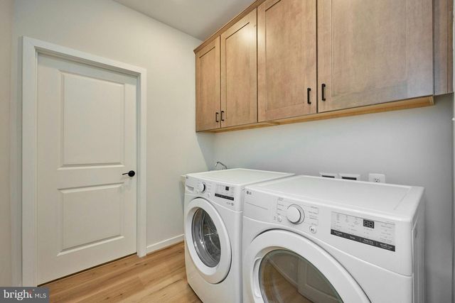 4937 EISENHOWER AVE, Alexandria, VA 22304