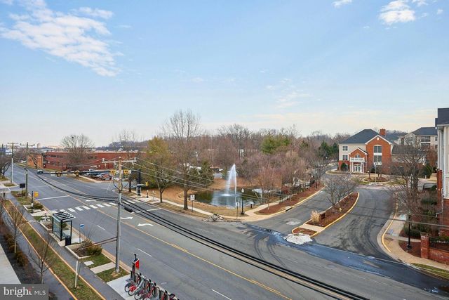 4937 EISENHOWER AVE, Alexandria, VA 22304