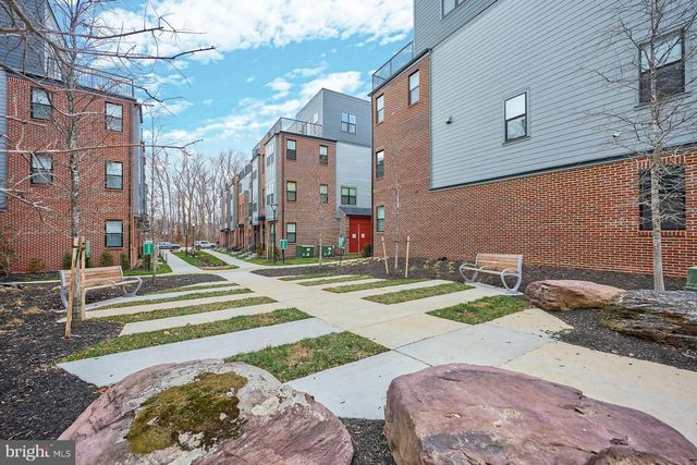 4937 EISENHOWER AVE, Alexandria, VA 22304