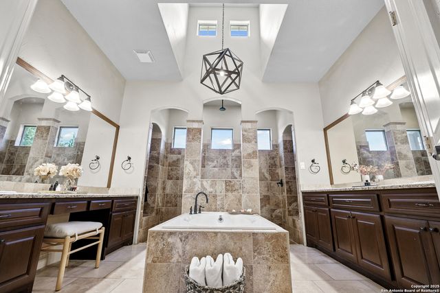 10 Gemsbuck Isle, San Antonio, TX 78258