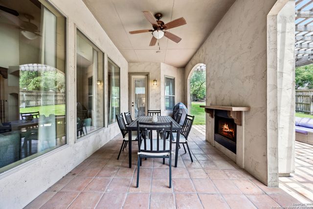 10 Gemsbuck Isle, San Antonio, TX 78258