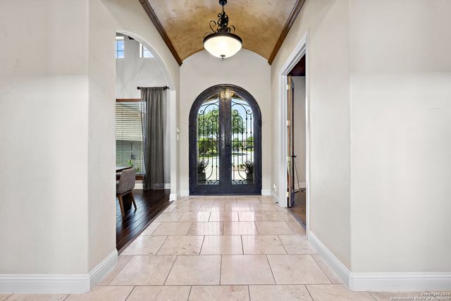 10 Gemsbuck Isle, San Antonio, TX 78258