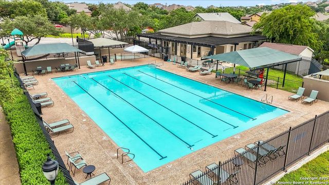 10 Gemsbuck Isle, San Antonio, TX 78258