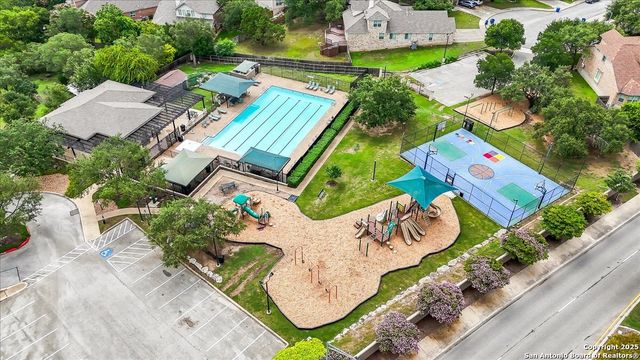 10 Gemsbuck Isle, San Antonio, TX 78258