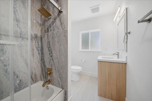 5644 Gibbons Dr, Carmichael, CA 95608
