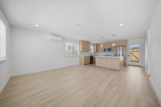 5644 Gibbons Dr, Carmichael, CA 95608