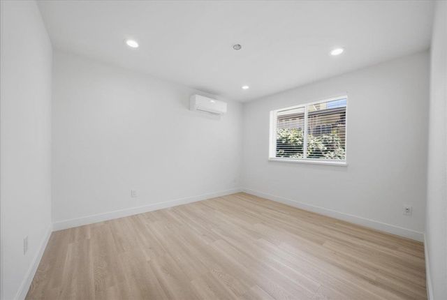 5644 Gibbons Dr, Carmichael, CA 95608