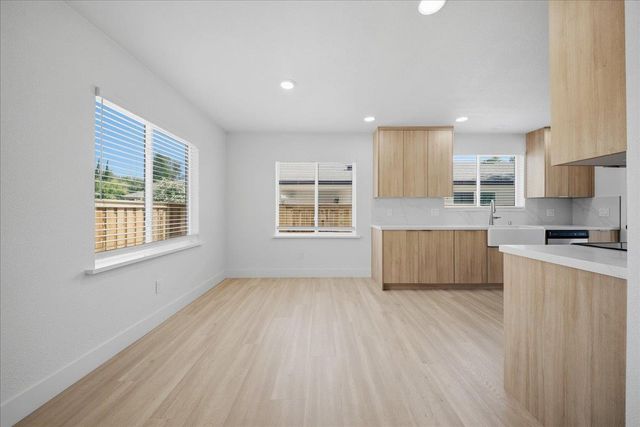 5644 Gibbons Dr, Carmichael, CA 95608
