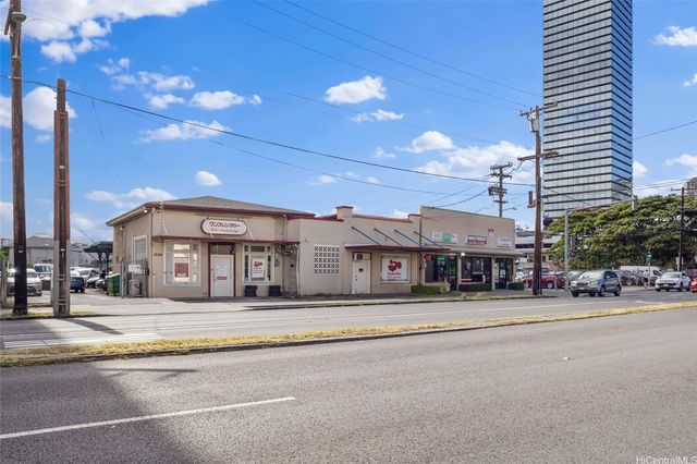 1684 Kalakaua Avenue, Honolulu, HI 96826