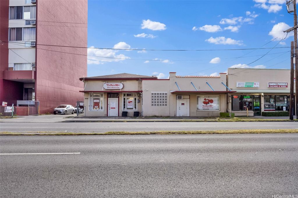 1684 Kalakaua Avenue, Honolulu, HI 96826